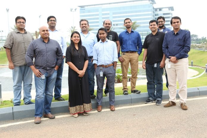 The NetApp Excellerator team with startups from the first cohort